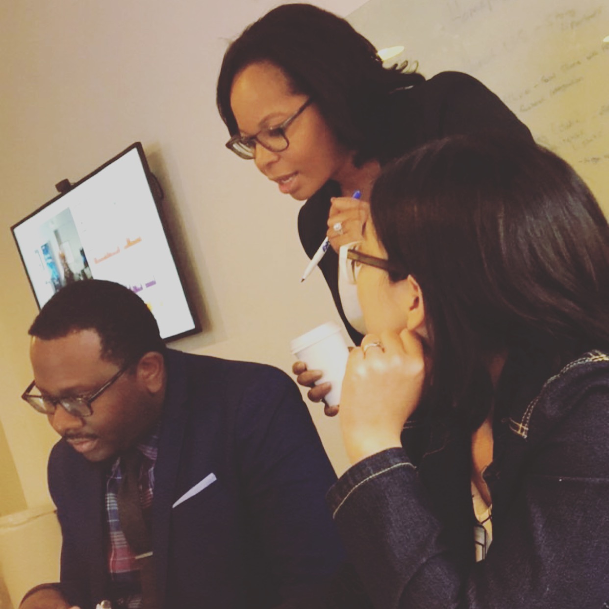 Rakia Finley with audience at a leadership session